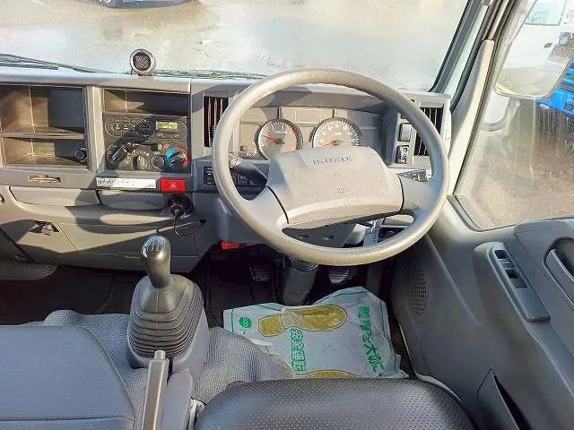 いすゞ エルフ TPG-NHS85A(4WD)の写真41