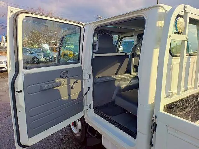 いすゞ エルフ TPG-NHS85A(4WD)の写真48