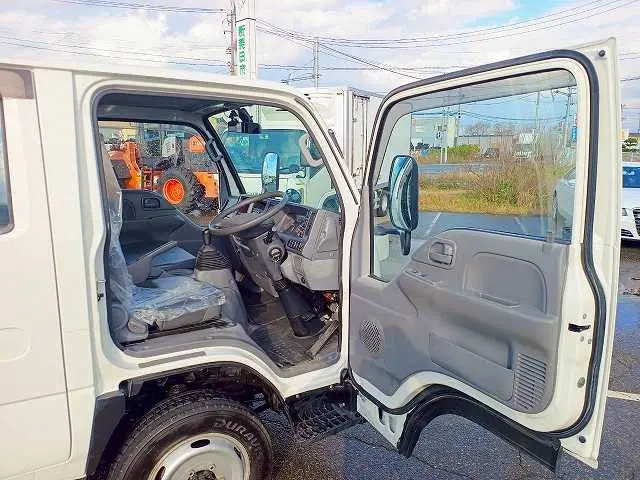 いすゞ エルフ TPG-NHS85A(4WD)の写真50