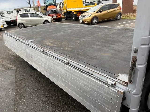 いすゞ エルフ SKG-NPR85YNの写真10