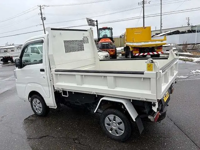 ダイハツ ハイゼットトラック 3BD-S510P(4WD)の写真4