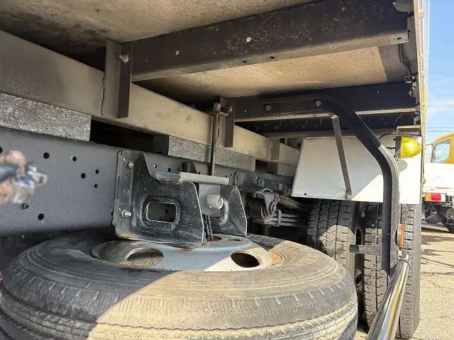 日野 デュトロ TKG-XZU695M(4WD)の写真24