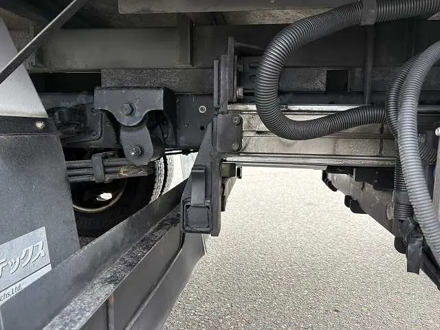 日野 デュトロ TKG-XZU695M(4WD)の写真25