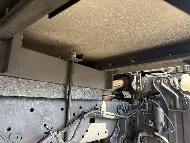 日野 デュトロ TKG-XZU695M(4WD)の写真32