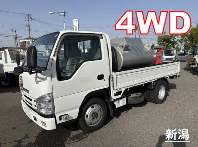 いすゞ エルフ TPG-NKS85A(4WD)の写真1