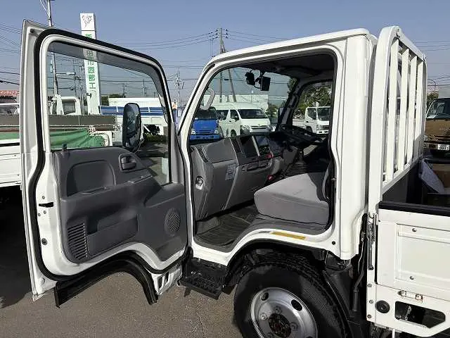 いすゞ エルフ TPG-NKS85A(4WD)の写真49