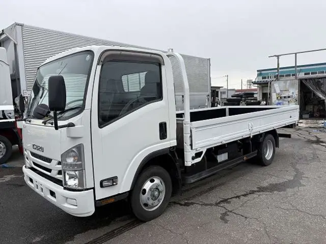 いすゞ エルフ 2PG-NPS88AR(4WD)の写真1