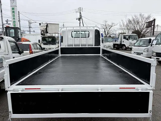 いすゞ エルフ 2PG-NPS88AR(4WD)の写真7