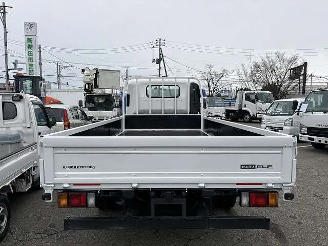 いすゞ エルフ 2PG-NPS88AR(4WD)の写真9
