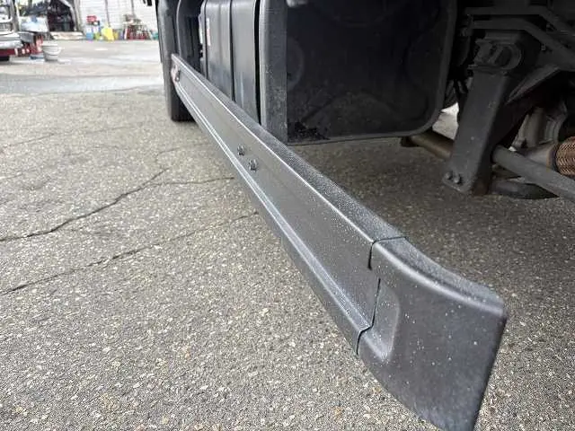 いすゞ エルフ 2PG-NPS88AR(4WD)の写真12