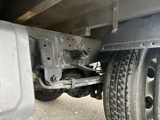 いすゞ エルフ 2PG-NPS88AR(4WD)の写真13