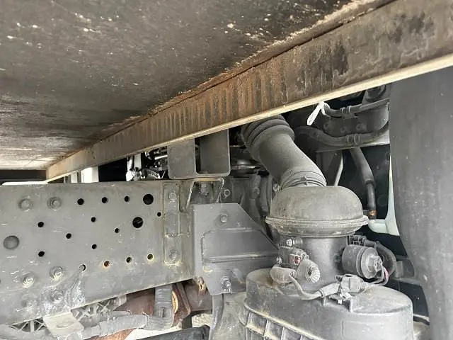 いすゞ エルフ 2PG-NPS88AR(4WD)の写真15