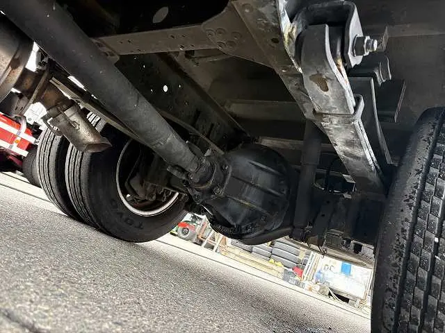 いすゞ エルフ 2PG-NPS88AR(4WD)の写真26