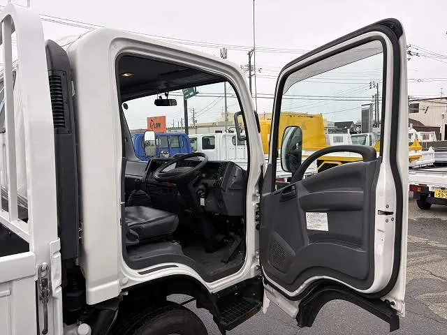 いすゞ エルフ 2PG-NPS88AR(4WD)の写真50