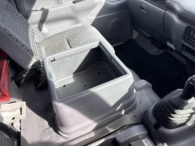 いすゞ エルフ PA-NPR81Nの写真47