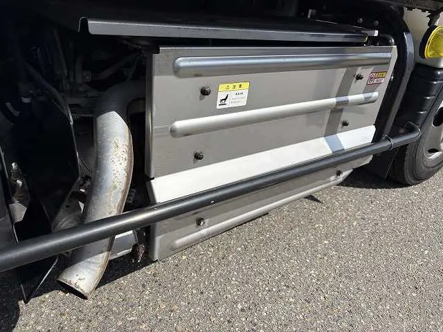 三菱 キャンター 2RG-FDA20(4WD)の写真22
