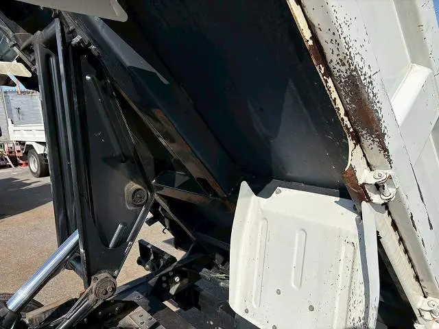 いすゞ エルフ 2RG-NJR88ADの写真16