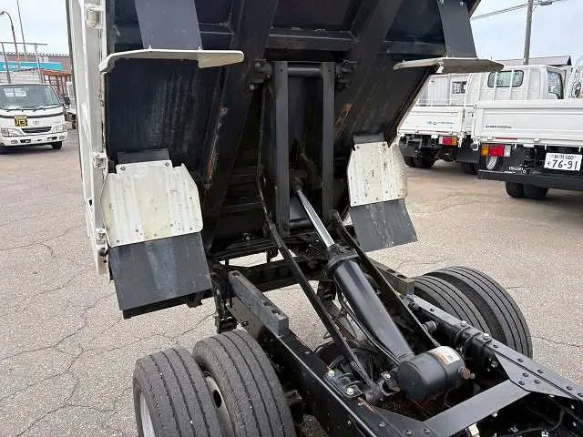 いすゞ エルフ 2RG-NJR88ADの写真18