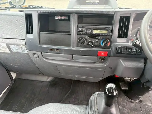 いすゞ エルフ 2RG-NJR88ADの写真45