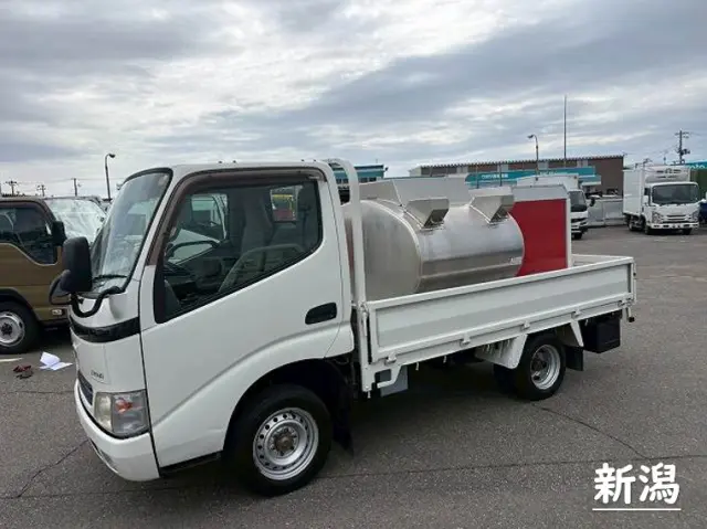 トヨタ ダイナ GE-RZY220の写真1