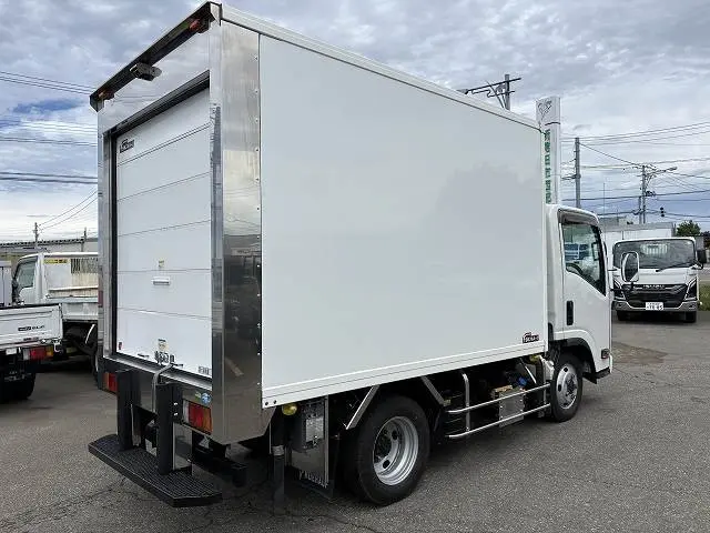 いすゞ エルフ 2RG-NLS88AN(4WD)の写真3
