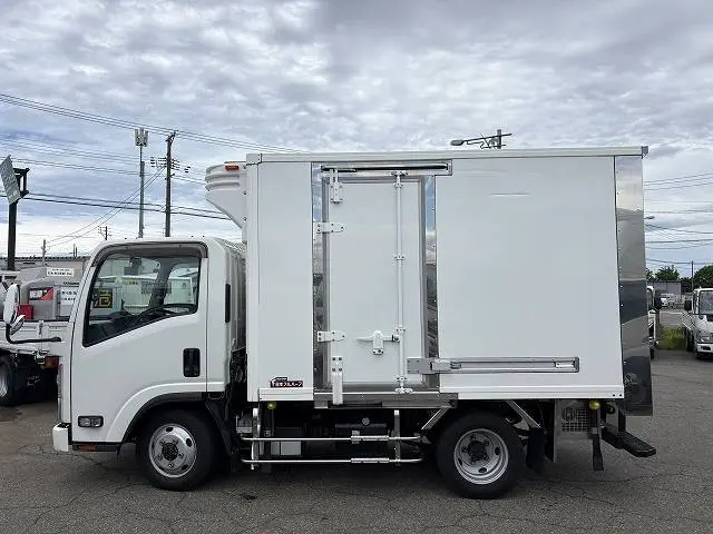 いすゞ エルフ 2RG-NLS88AN(4WD)の写真5