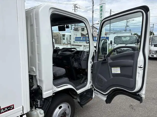いすゞ エルフ 2RG-NLS88AN(4WD)の写真46