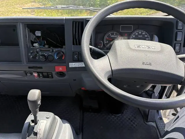 いすゞ エルフ TRG-NPR85ANの写真47