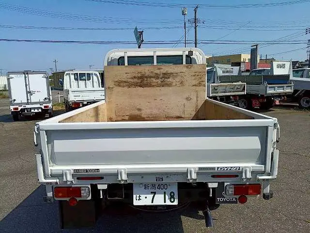 トヨタ ダイナ LDF-KDY281(4WD)の写真6
