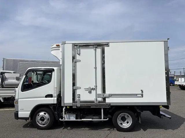 三菱 キャンター 2PG-FBAV0の写真5