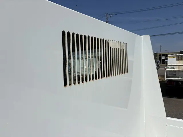 いすゞ エルフ 2PG-NKS88AD(4WD)の写真8