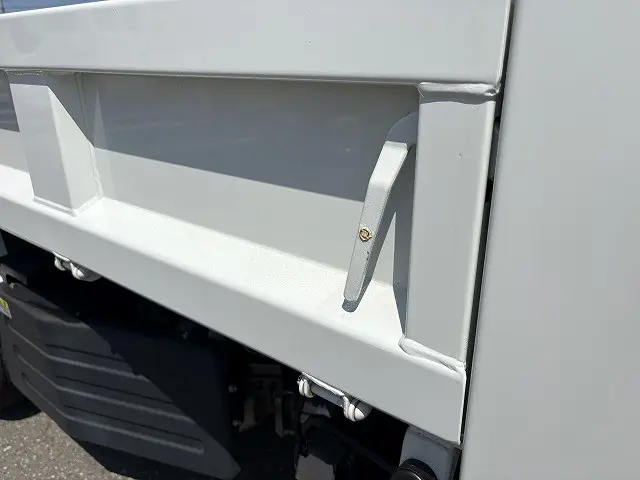 いすゞ エルフ 2PG-NKS88AD(4WD)の写真11