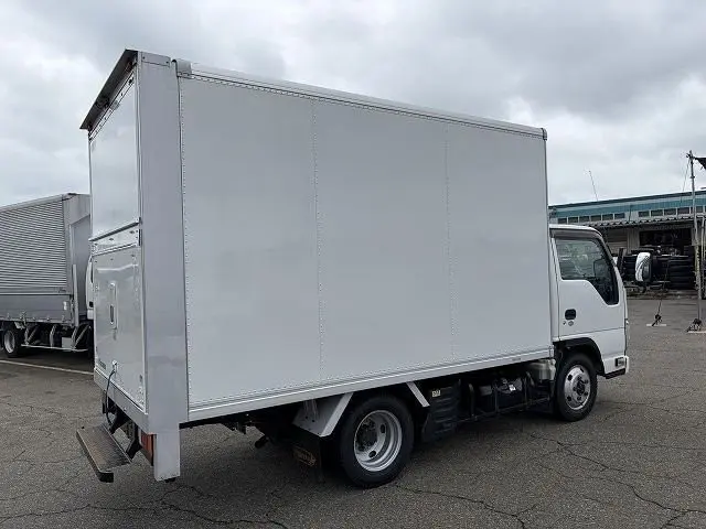 いすゞ エルフ TRG-NHS85AN(4WD)の写真3