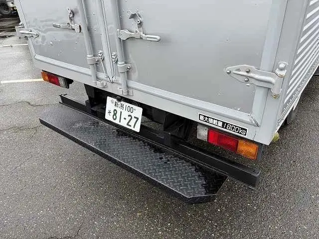 三菱 キャンター TPG-FGA20(4WD)の写真6
