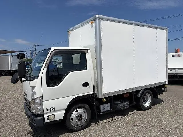 いすゞ エルフ TPG-NHS85AN(4WD)の写真1