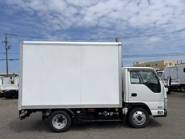 いすゞ エルフ TPG-NHS85AN(4WD)の写真6