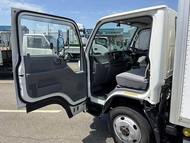 いすゞ エルフ TPG-NHS85AN(4WD)の写真49