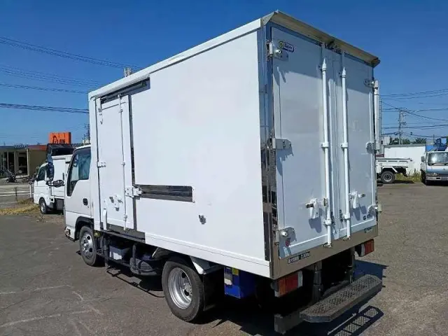 いすゞ エルフ TPG-NJR85ANの写真4