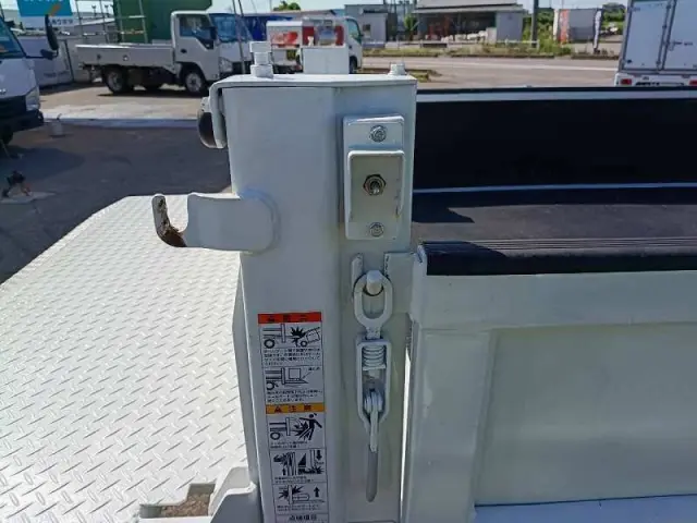 三菱 キャンター 2RG-FGA20(4WD)の写真10