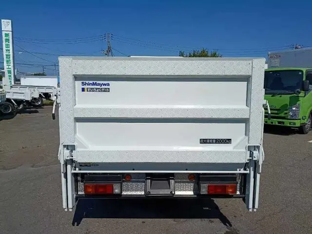 三菱 キャンター 2RG-FGA20(4WD)の写真12
