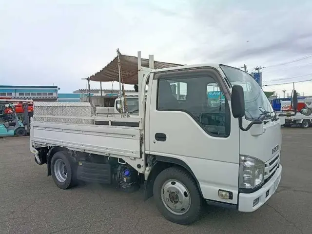 いすゞ エルフ 2RG-NJS88A(4WD)の写真2