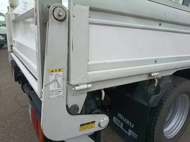 いすゞ エルフ 2RG-NJS88A(4WD)の写真18