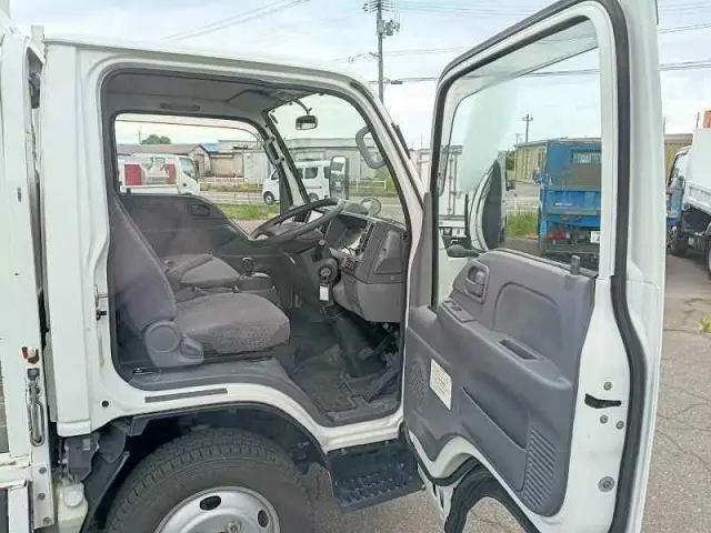 いすゞ エルフ 2RG-NJS88A(4WD)の写真50