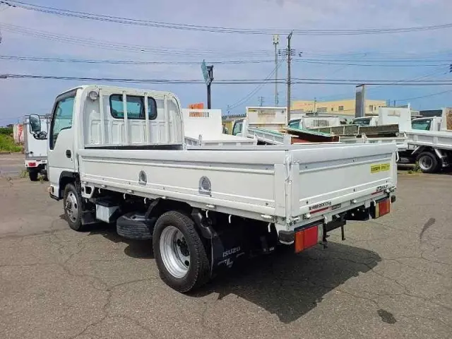 いすゞ エルフ TKG-NJS85A(4WD)の写真4