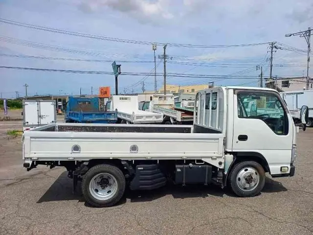 いすゞ エルフ TKG-NJS85A(4WD)の写真6