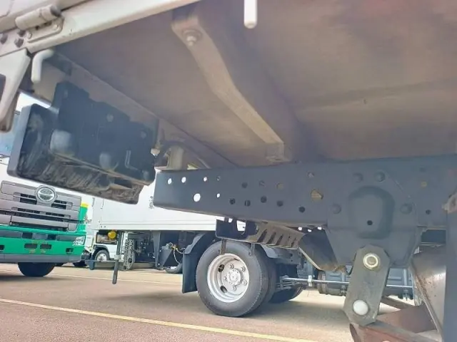 いすゞ エルフ TKG-NJS85A(4WD)の写真23