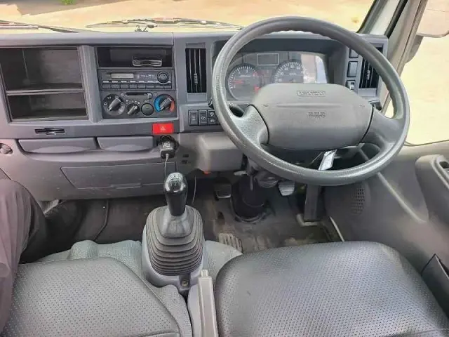 いすゞ エルフ TKG-NJS85A(4WD)の写真43
