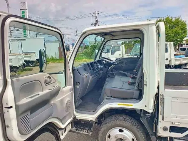 いすゞ エルフ TKG-NJS85A(4WD)の写真49
