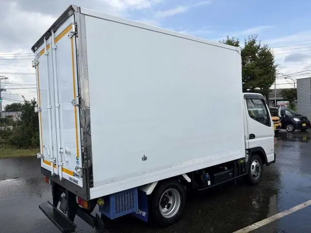 三菱 キャンター TPG-FBA20の写真3