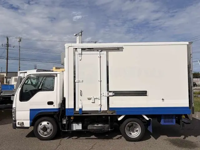 いすゞ エルフ TKG-NKS85AN(4WD)の写真5